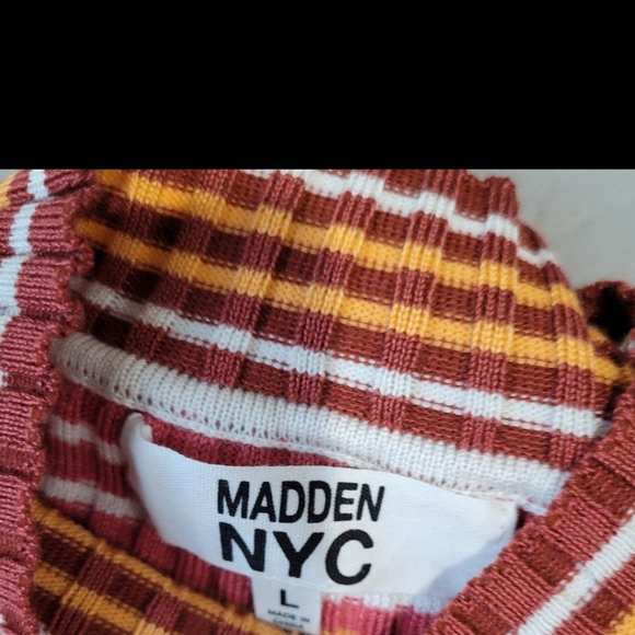 Madden NYC Sweater Women's Sz L striped cutout preppy punk retro peak a boo crop - Picture 3 of 11